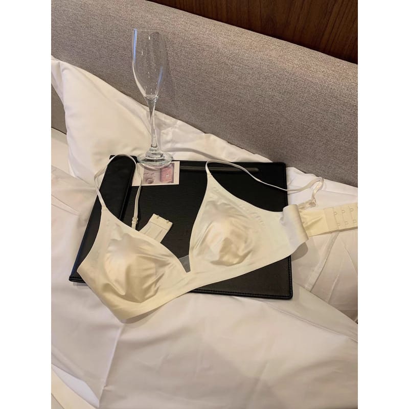 French Triangle Deep V Wirefree Teen Bralette