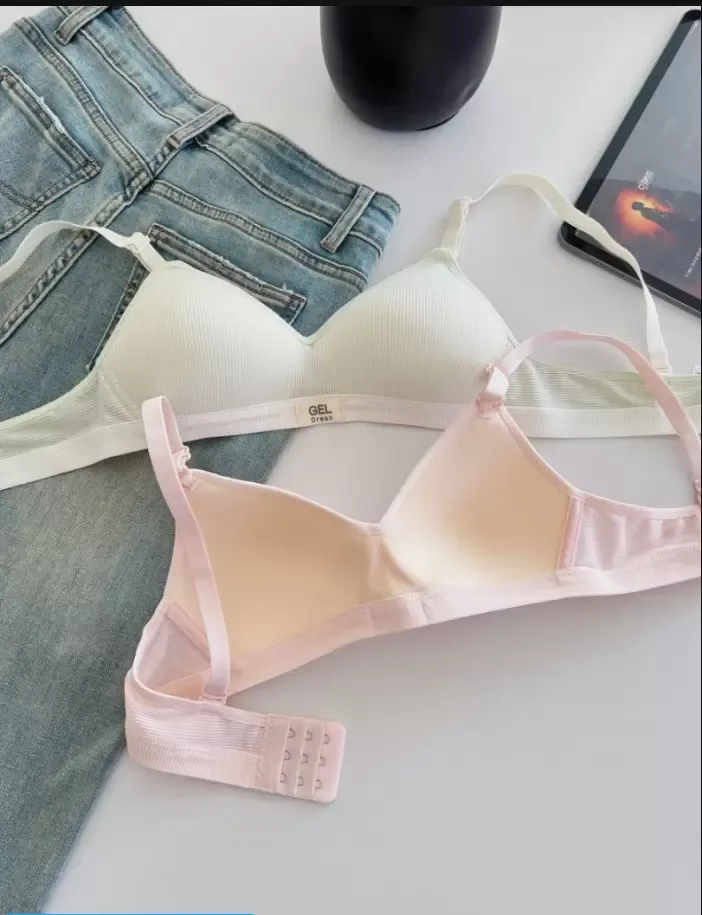 บราดันทรงไร้โครง (Wireless Push-Up Bra) - quality craftsmanship detail 1