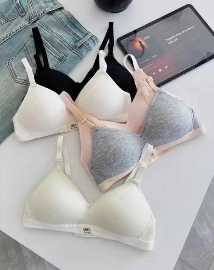 บราดันทรงไร้โครง (Wireless Push-Up Bra) 4