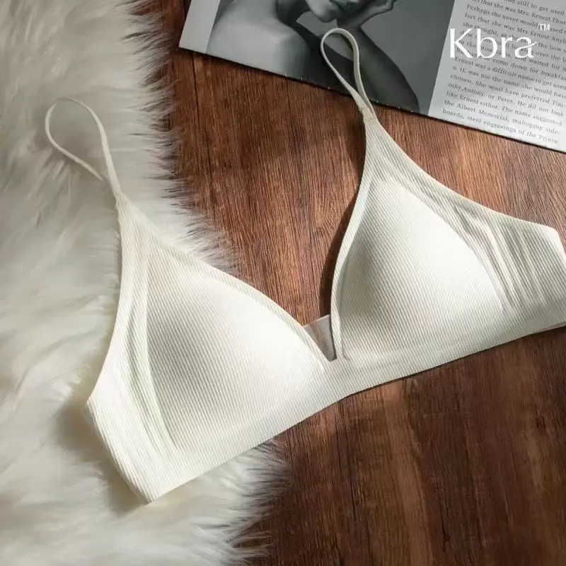 Wireless Triangle Bra - quality craftsmanship detail 3