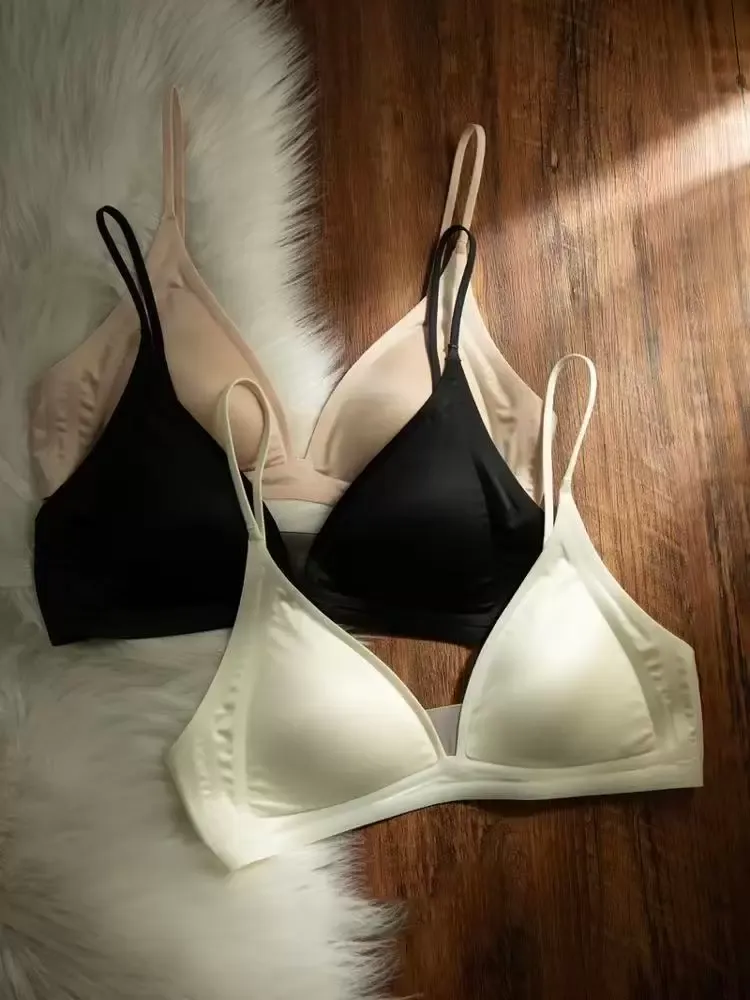 Wireless Triangle Bra - quality craftsmanship detail 5