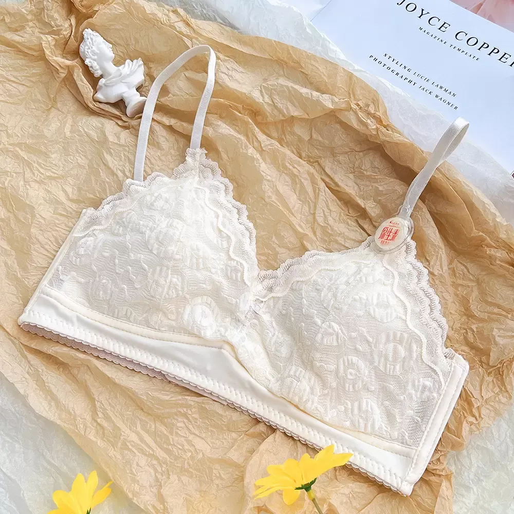 Lace Wireless Bra for Women – French Style Triangle Bra with Soft Push-Up, Seamless & Comfortable Fit 3