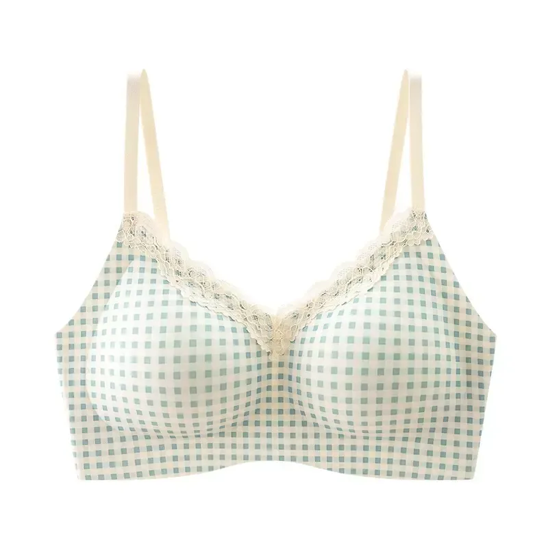 Seamless Wireless Minimizer Bra 2