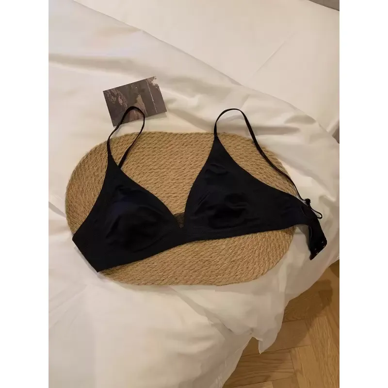 Deep V Seamless Wireless Bra 7