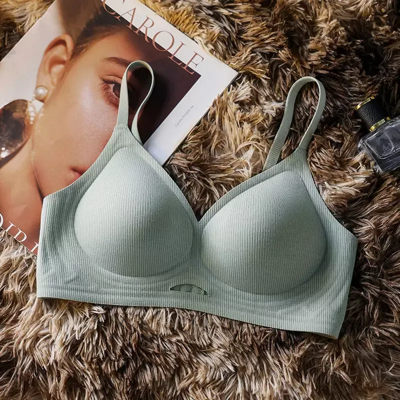 Seamless Wireless Knit Bra 4