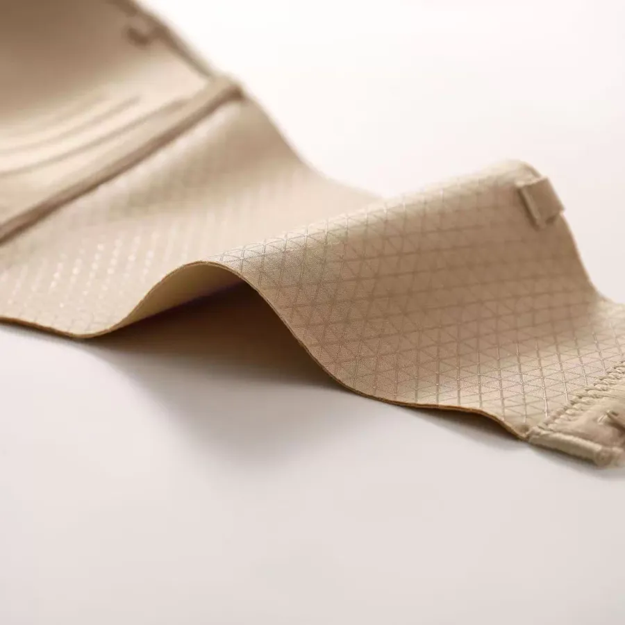Strapless Push Up Bra - quality craftsmanship detail 4