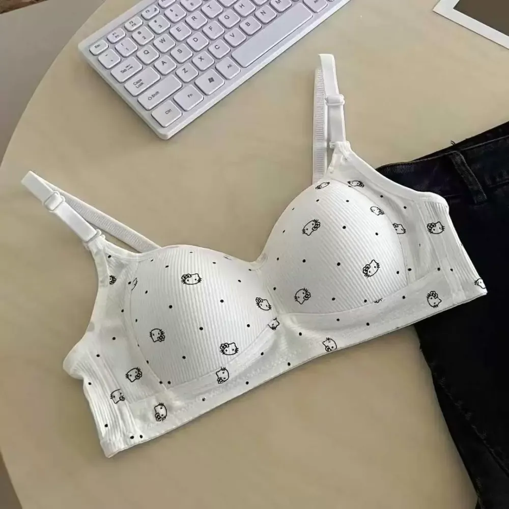 Wireless Push-Up Bra 8
