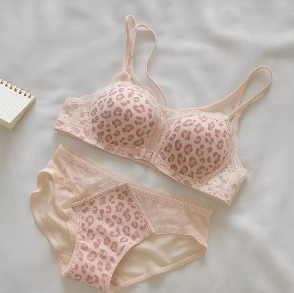 Front Closure Lace Push Up Bra 9