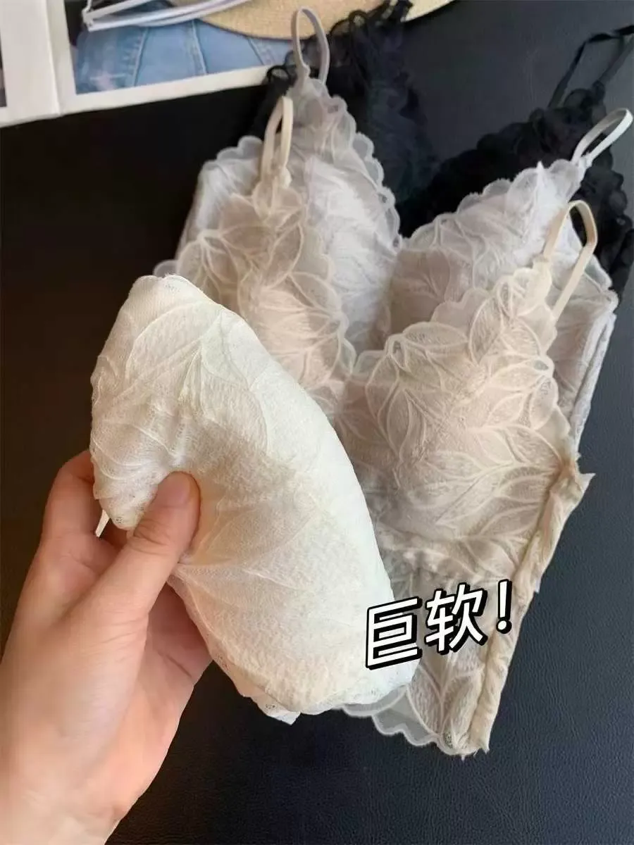 French Style Round Cup Bra 15