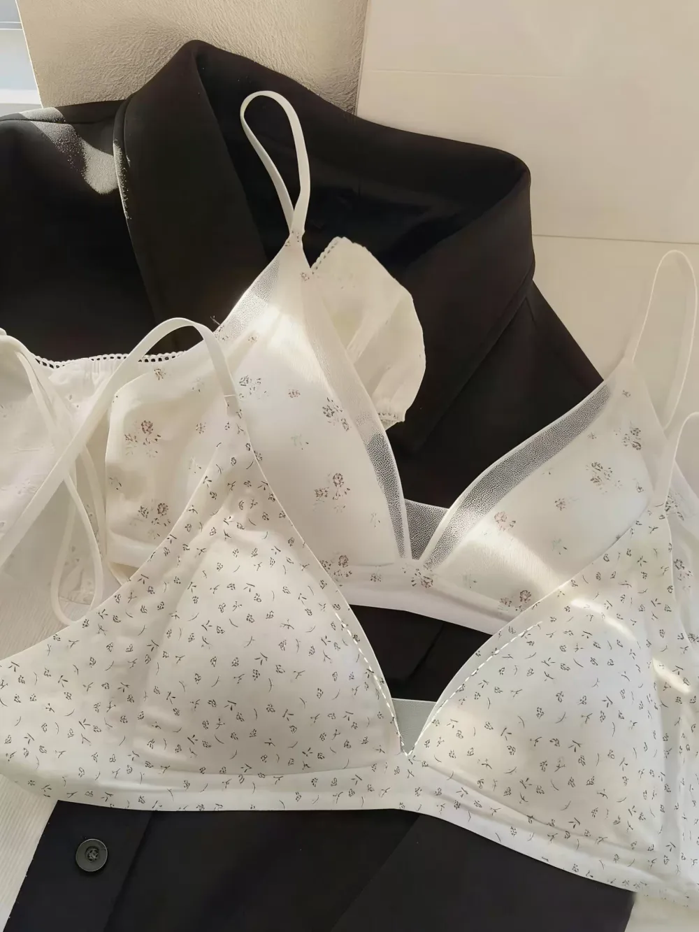 Triangle Cup Wireless Bra for Women 3