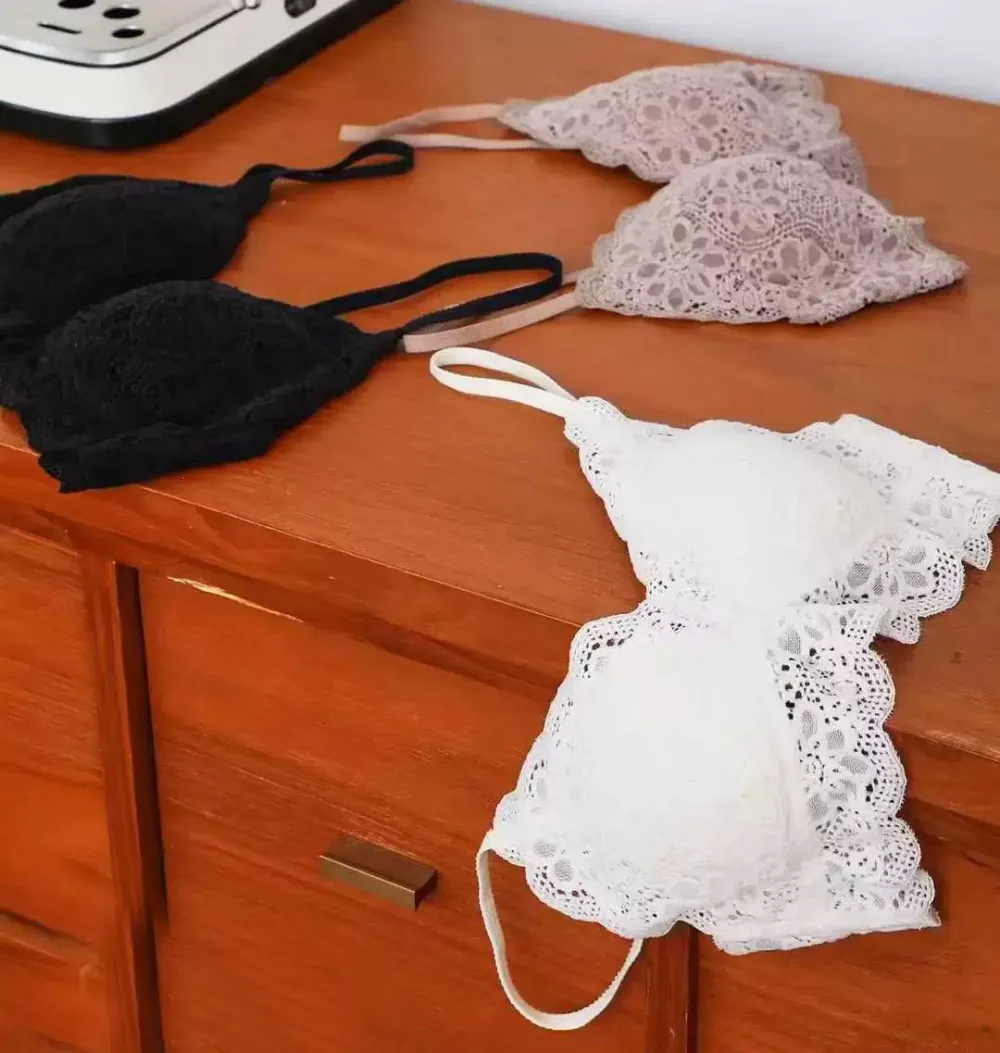 Seamless Lace Back Wireless Bra 16